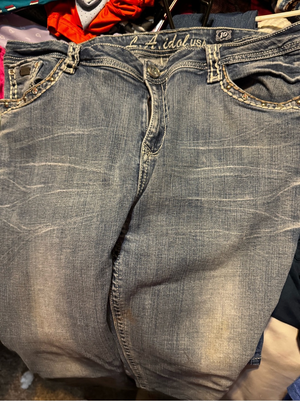 L.A. idol Men's Relaxed Jeans in Faded Blue